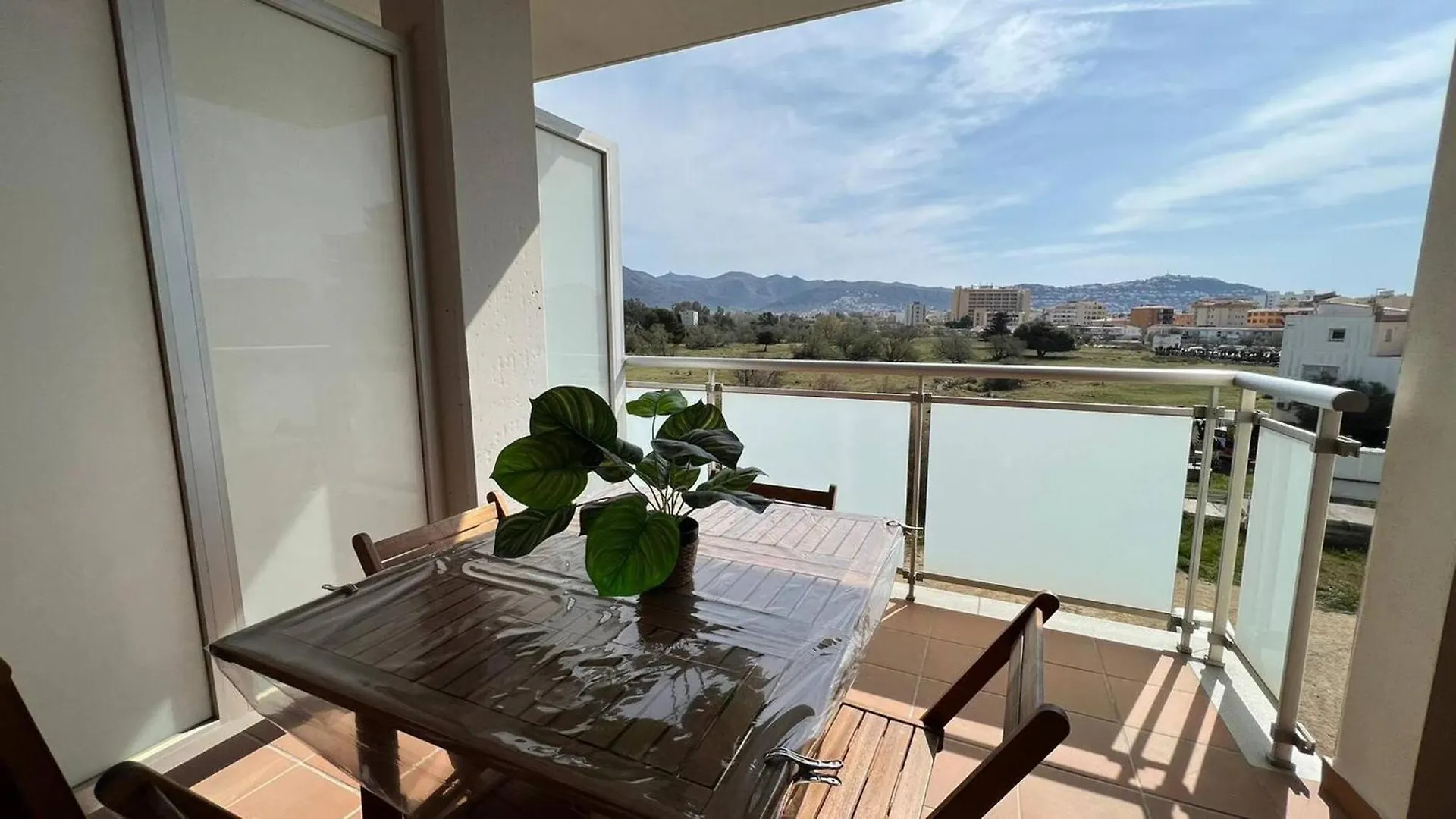 Apartamento Acogedor Con Piscina En Santa Margarita Roses